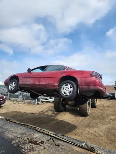 Call (587) 777-4971 we pay top $$$ cash on the spot for unwanted cars, junk cars, scrap cars, damage...