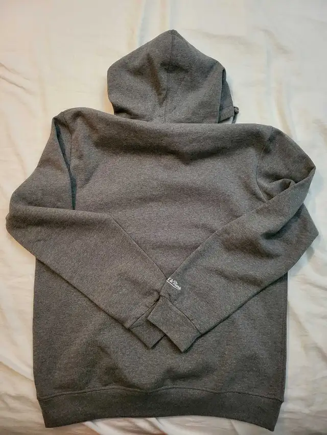 Mitchell & Ness Toronto Raptors Hoodie in Men's in Mississauga / Peel Region - Image 4