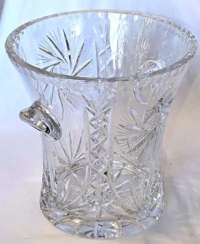 Lovely Quality Bohemian Pinwheel Cut Crystal Classy Ice Bucket!, View more