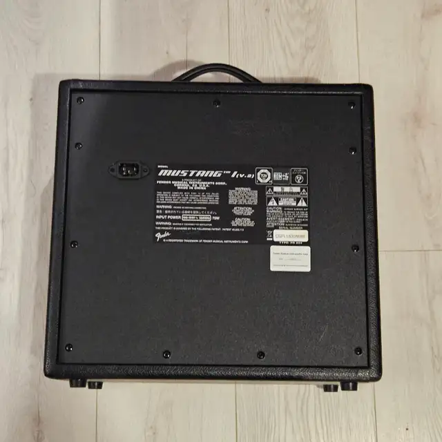 Fender Mustang I V2 Guitar Amplifier597784688602664962