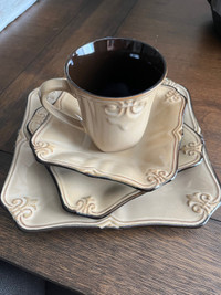 Bowring Dishes - 16 place settings or 2 X 8  @ $30 each