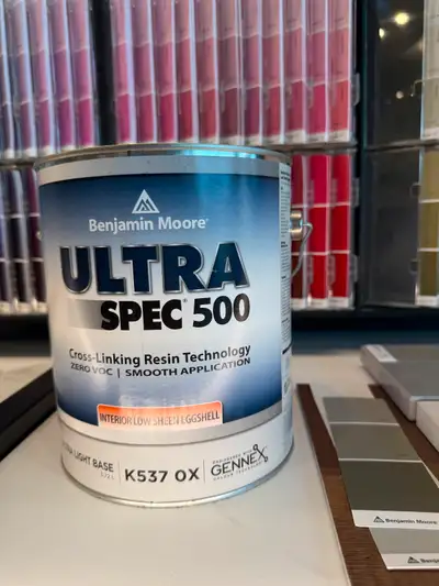 BENJAMIN MOORE Ultra Spec 500 Low Sheen Eggshell finish. This light tint base has been discontinued,...