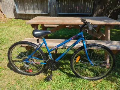 Vélo Free Spirit 200 series, View more