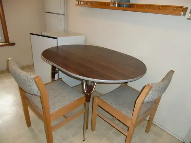 DINING, KITCHEN OR WORK TABLES in Other in City of Toronto - Image 3