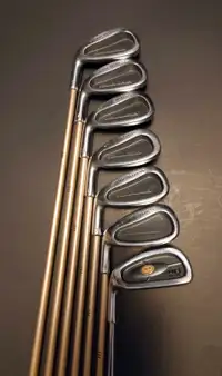 Women/Senior Nice Left-Handed Golf Iron Set