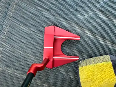 ODYSSEY Limited Edition - Red Seven X Putter, View more