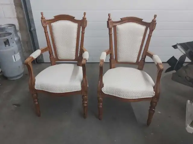 Louis XV style chairs in Chairs & Recliners in Penticton - Image 2