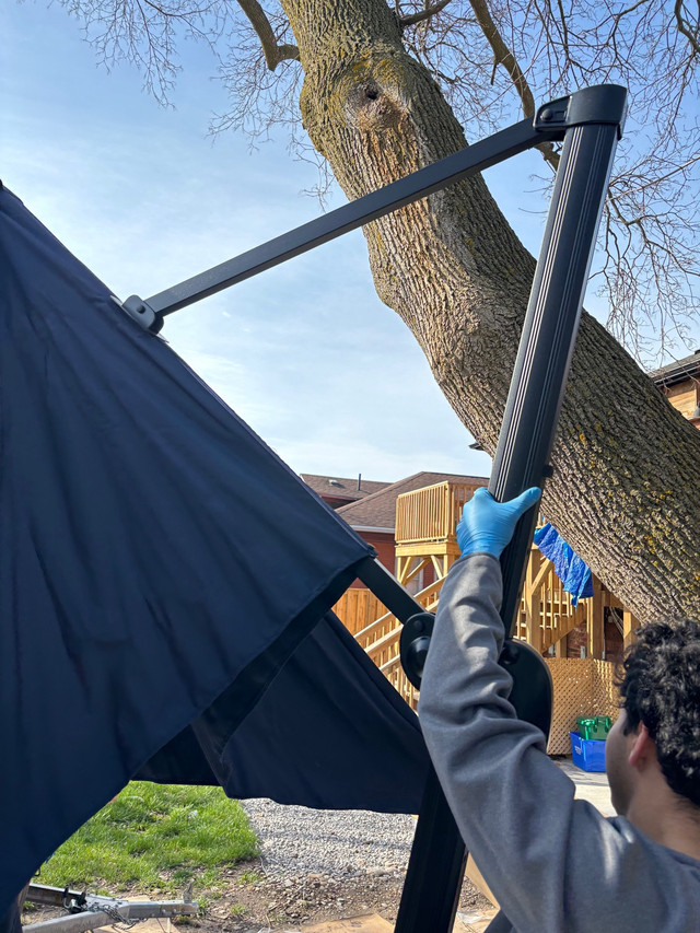 My patio 10ft Square Cantilever Patio Umbrella - Captain blue  in Patio & Garden Furniture in Cambridge - Image 3