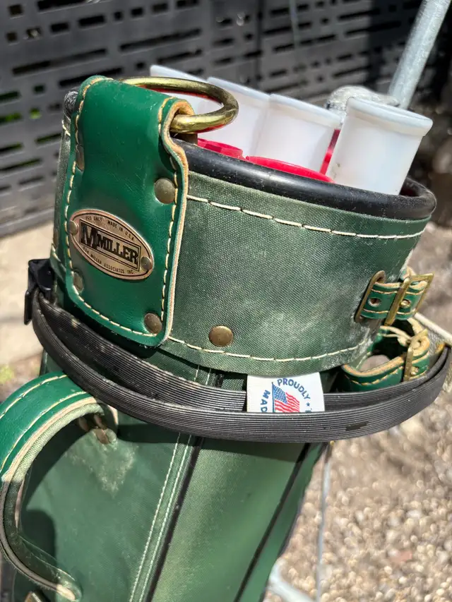 Vintage Golf Bag And Cart in Golf in Ottawa - Image 4