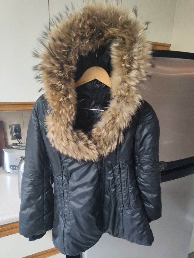 Manteau femme  MACKAGE  small dans Femmes - Hauts et vêtements d'extérieur  à Ville de Montréal - Image 3