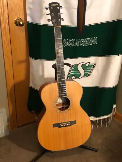 LARRIVEE OM-3  Acoustic Guitar, View more