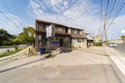 High Exposure-Corner Freestanding, Fronting Directly On Weston Road. 4 Rental Units Including 3 Apar...