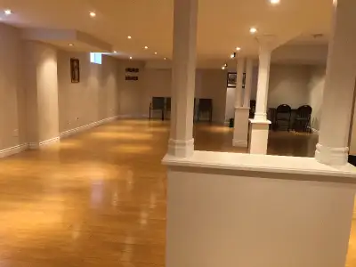 Hello, this is a room for rent near Mississauga Rd & Steeles available to rent out starting October...