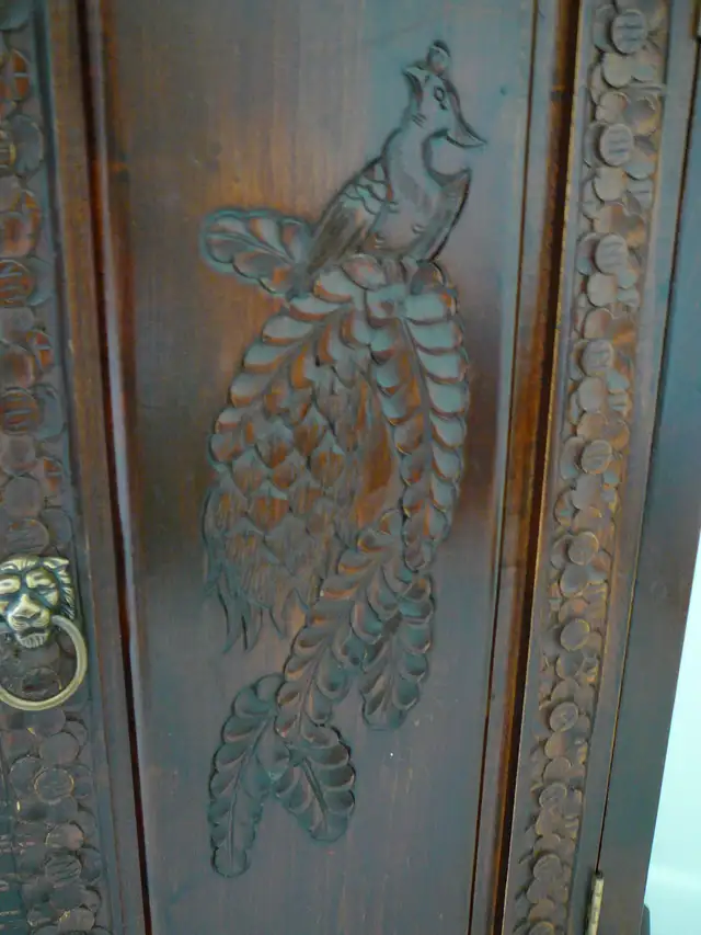 vintage, antique, carved wooden octagonal cabinet in Arts & Collectibles in City of Toronto - Image 6