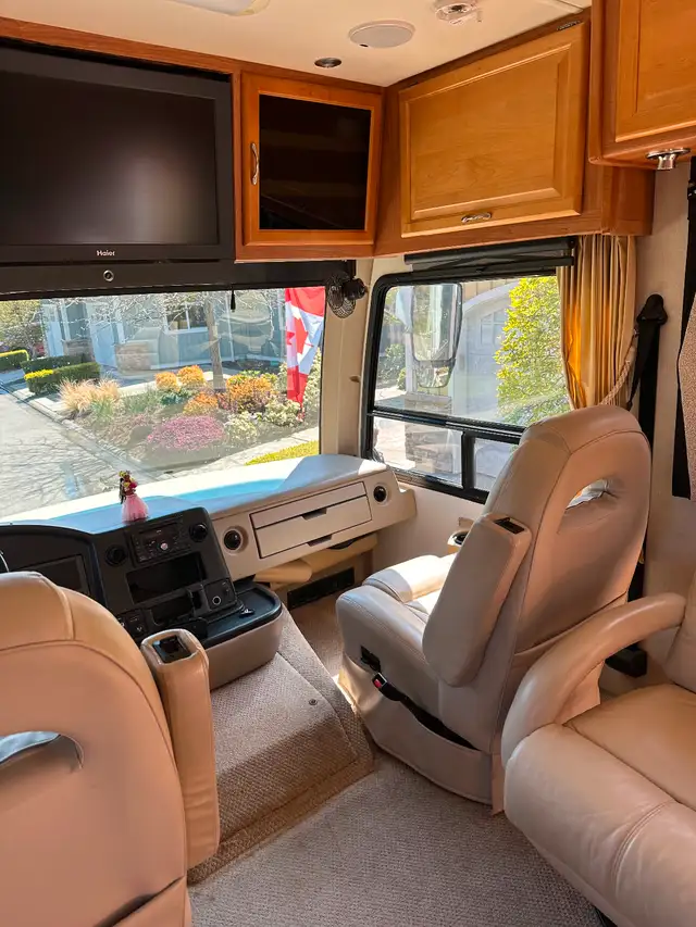 Motorhome in RVs & Motorhomes in Parksville / Qualicum Beach - Image 10