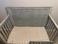 DaVinci Baby-Toddler Furniture Set