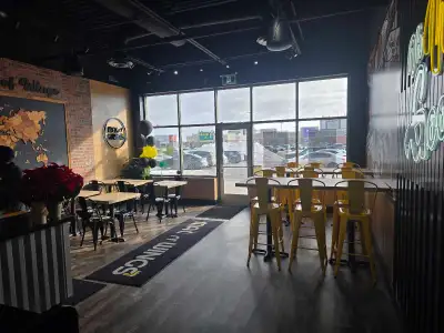 Hiring for a part time position of kitchen helper Mac N Wings Bolton is the restaurant