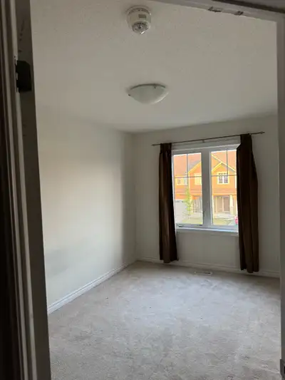 Room for Rent Bright and comfortable private room available in a clean and quiet home. The room come...