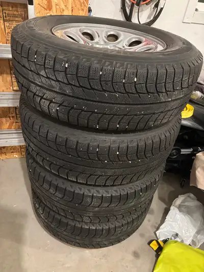 255 70 17 Michelin Latitude X-Ice tires on 17” chrome wheels with newer TPMS sensors. Wheels/rims sh...