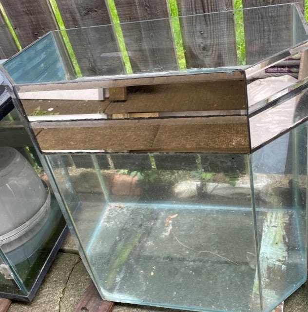 Fish tanks for sale Accessories Markham / York Region Kijiji