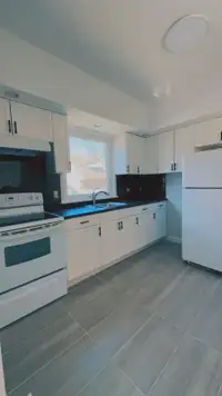 Room for rent ( near to Downtown, st  Clair college) 