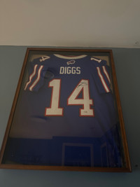 Signed Stefon Diggs jersey with frame and COA 