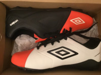 Brand New Soccer Cleats in size 10