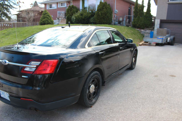 2013 Ford Tarus Police Interceptor  in Cars & Trucks in Oshawa / Durham Region - Image 3