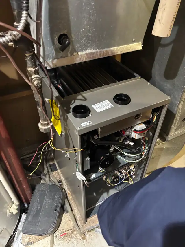 Furnace repair & installation 24/7 Tssa certified contractor 64722633436801123