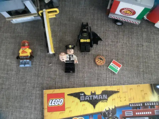 Complete LEGO Batman Movie: Scarecrow Special Delivery 70910 in Toys & Games in Brantford - Image 3