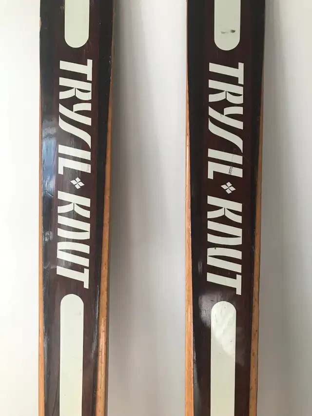 Beautiful wooden skis in Ski in Ottawa - Image 4