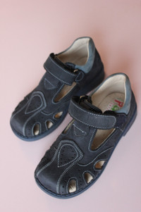 Chaussure orthopédiques pour enfant, taille 9/Boy shoes, size 9