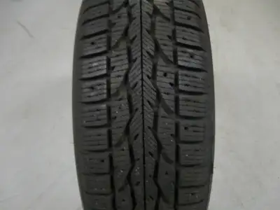 4 pneus d'hiver FIRESTONE WINTERFORCE 2 110S En parfaite condition Usure: moins de 100 kilomètres Pr...