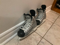 Bauer Hockey skates size Y13