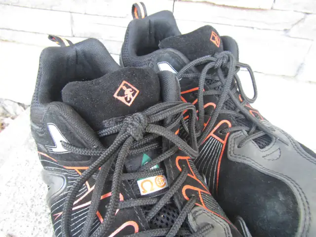 Size 11 Terra  Spider X CT Low Work Boots in Men's Shoes in City of Toronto - Image 5