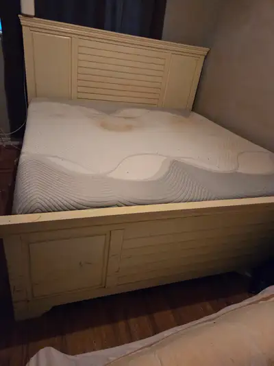 King size bed, View more