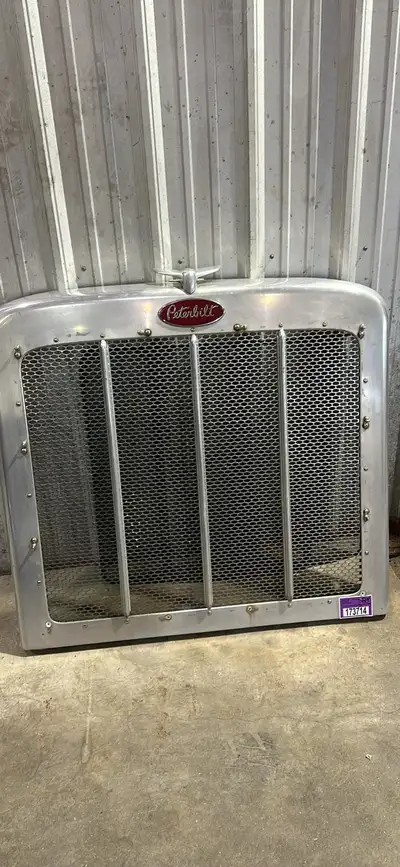 Peterbilt 389 grill, View more