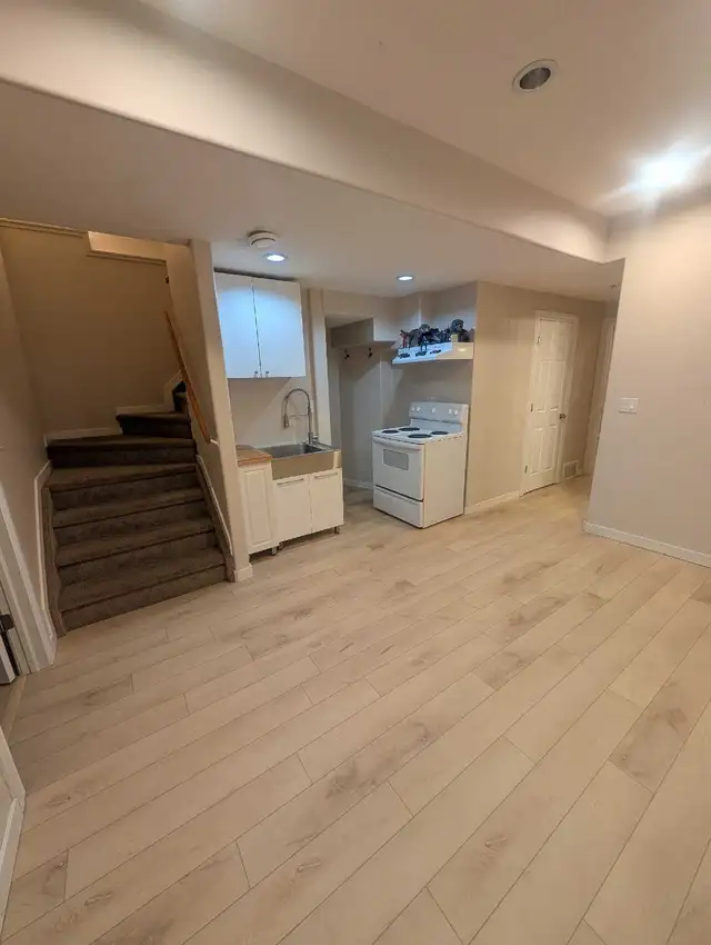 Spacious 2 Bedroom Basement in Allandale (Utilities Included)