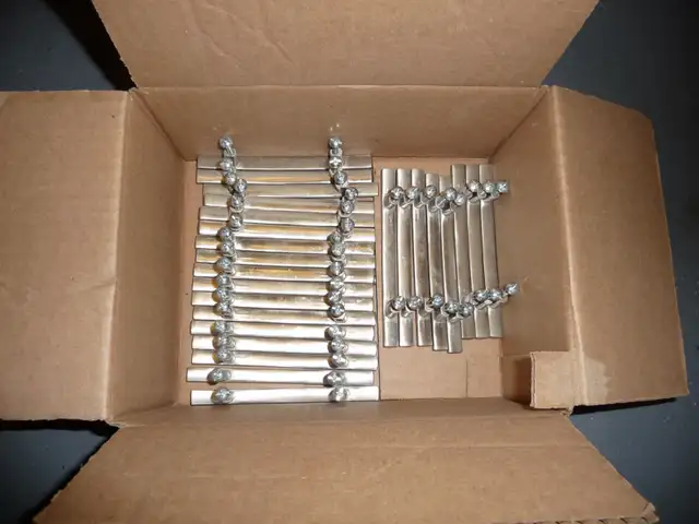 Cabinet Door and Drawer Pulls/Handles (Brushed Chrome) in Cabinets & Countertops in Mississauga / Peel Region - Image 4