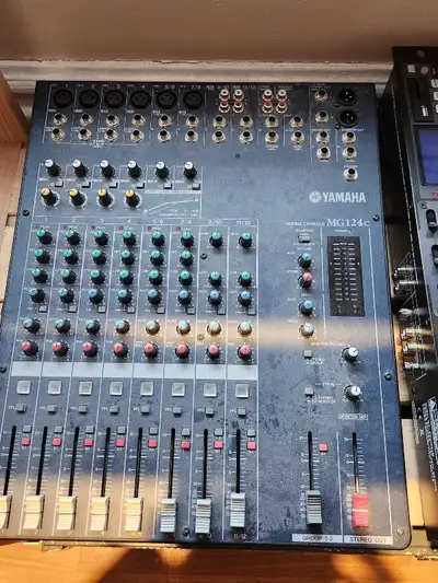 Yamaha 12 channel Mixer - Never used, View more