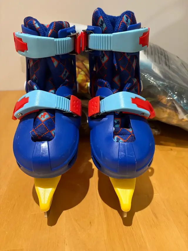 Paw Patrol Skates - adjustable sizes Y8-Y11 in Skates & Blades in City of Toronto - Image 4