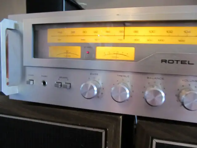 Rotel RX 503 stereo receiver in Stereo Systems & Home Theatre in City of Toronto - Image 3