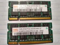 2 Modules de mémoire 133MHz HYNIX HYMP512S64CP8-C4 1GB SoDIMM