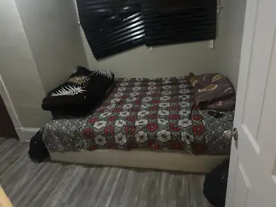 Private room available with shared bathroom. Utiliies included.