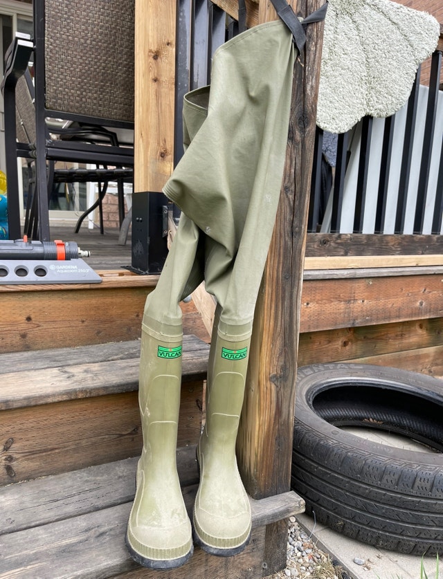 Best Hip Waders 2023 [Fly Fishing Hunting] The Wading Kit
