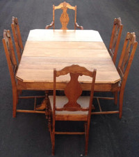 ANTIQUE DINING TABLE (EXTENDABLE) WITH 6 CHAIRS