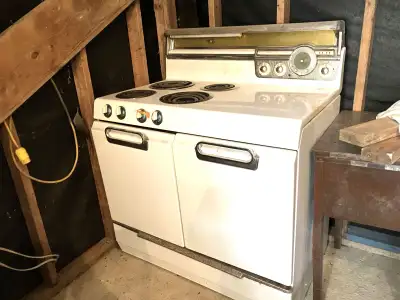Late 1940s model vintage stove, View more
