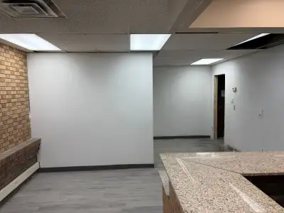 Address: 3-2100 Thurston Drive Looking for a clean, professional space to run your business? This 53...