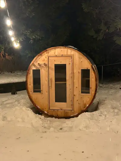 4x6 - 2 Person Barrel Sauna KIP-60-B Heater Never used