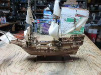 Voilier Mayflower modèle réduit en bois